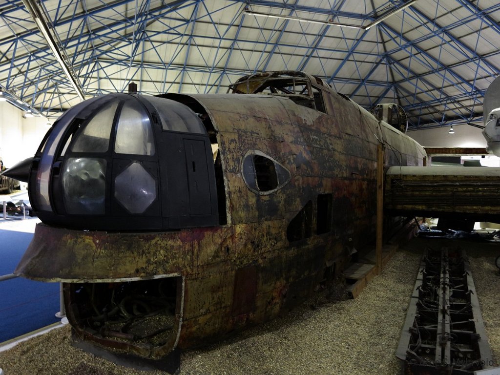 2012-London-18.jpg - RAF museum Hendon, denne ble hentet opp fra et vann i Norge