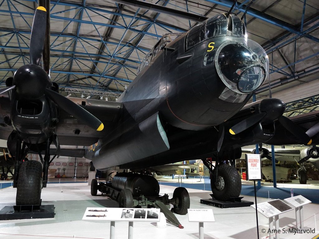 2012-London-20.jpg - RAF museum Hendon