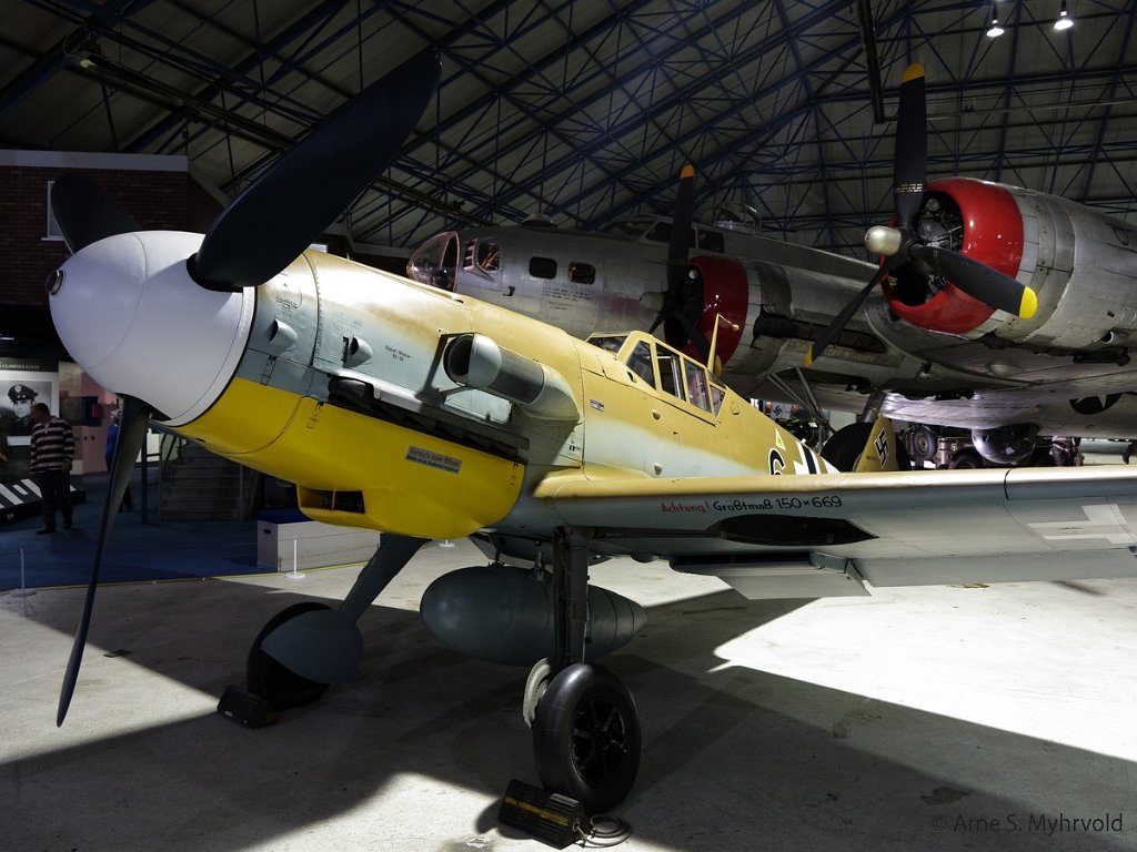 2012-London-21.jpg - RAF museum Hendon