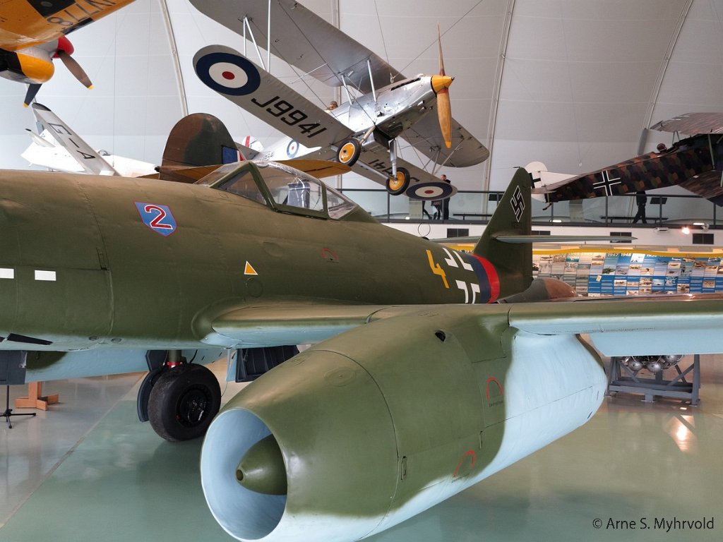 2012-London-07.jpg - RAF museum Hendon