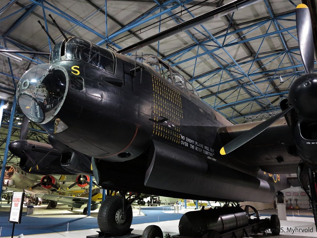 2012-London-19.jpg - RAF museum Hendon